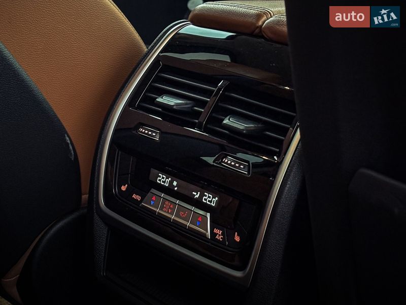 Внедорожник / Кроссовер BMW X7 2019 в Киеве