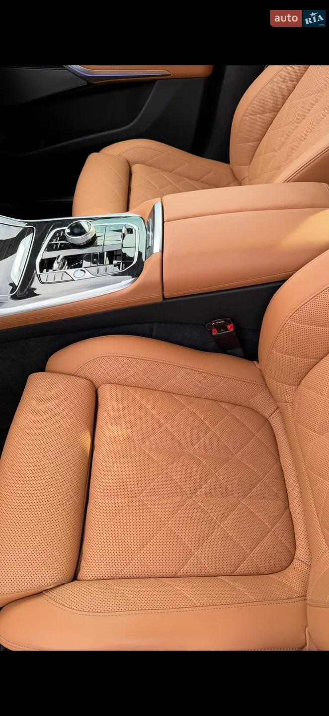 2025 BMW X7 - мініатюра 17