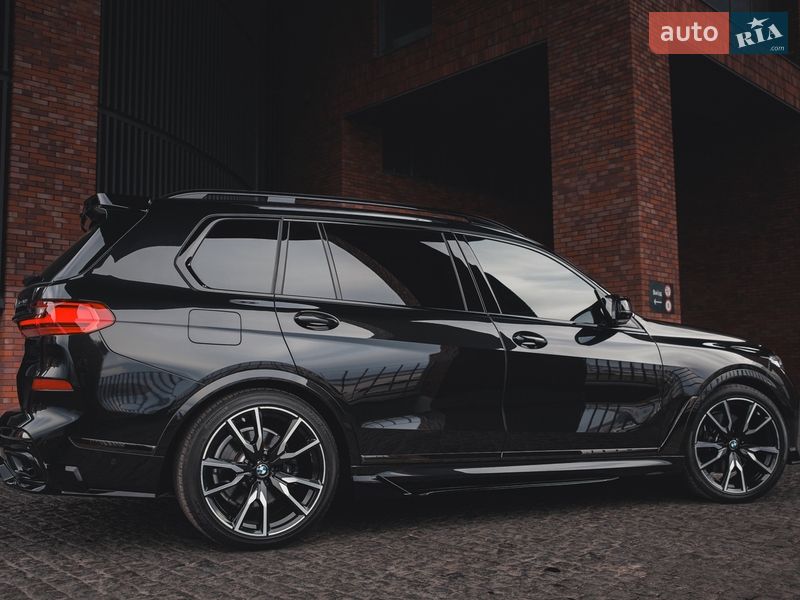 Внедорожник / Кроссовер BMW X7 2021 в Днепре