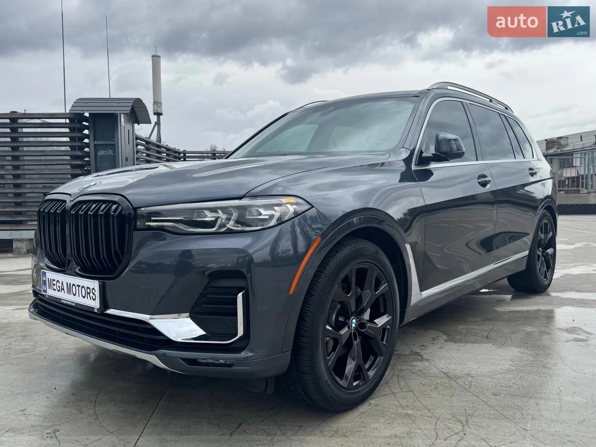 2019 BMW X7 - фото 1