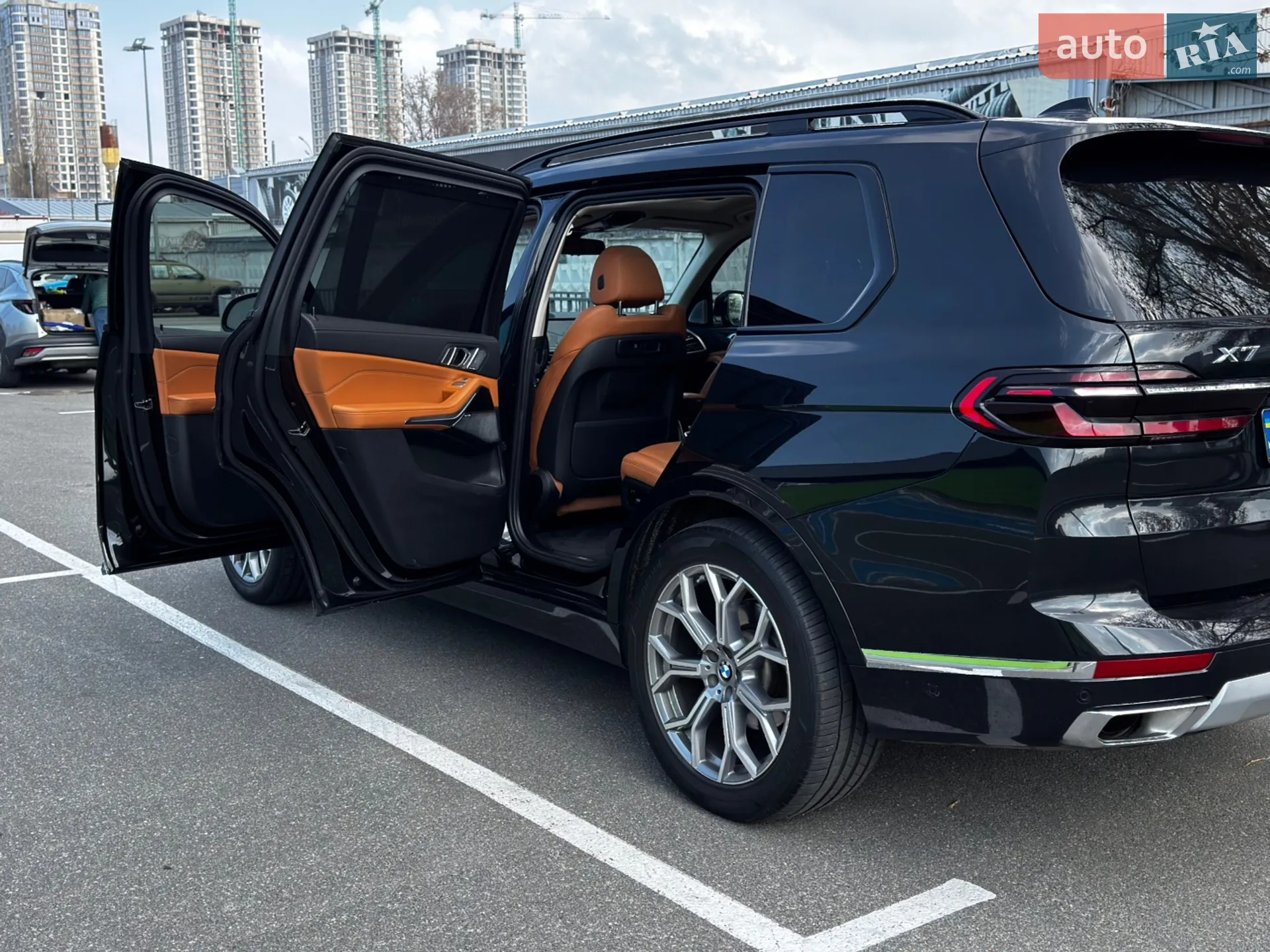 2021 BMW X7 - мініатюра 7