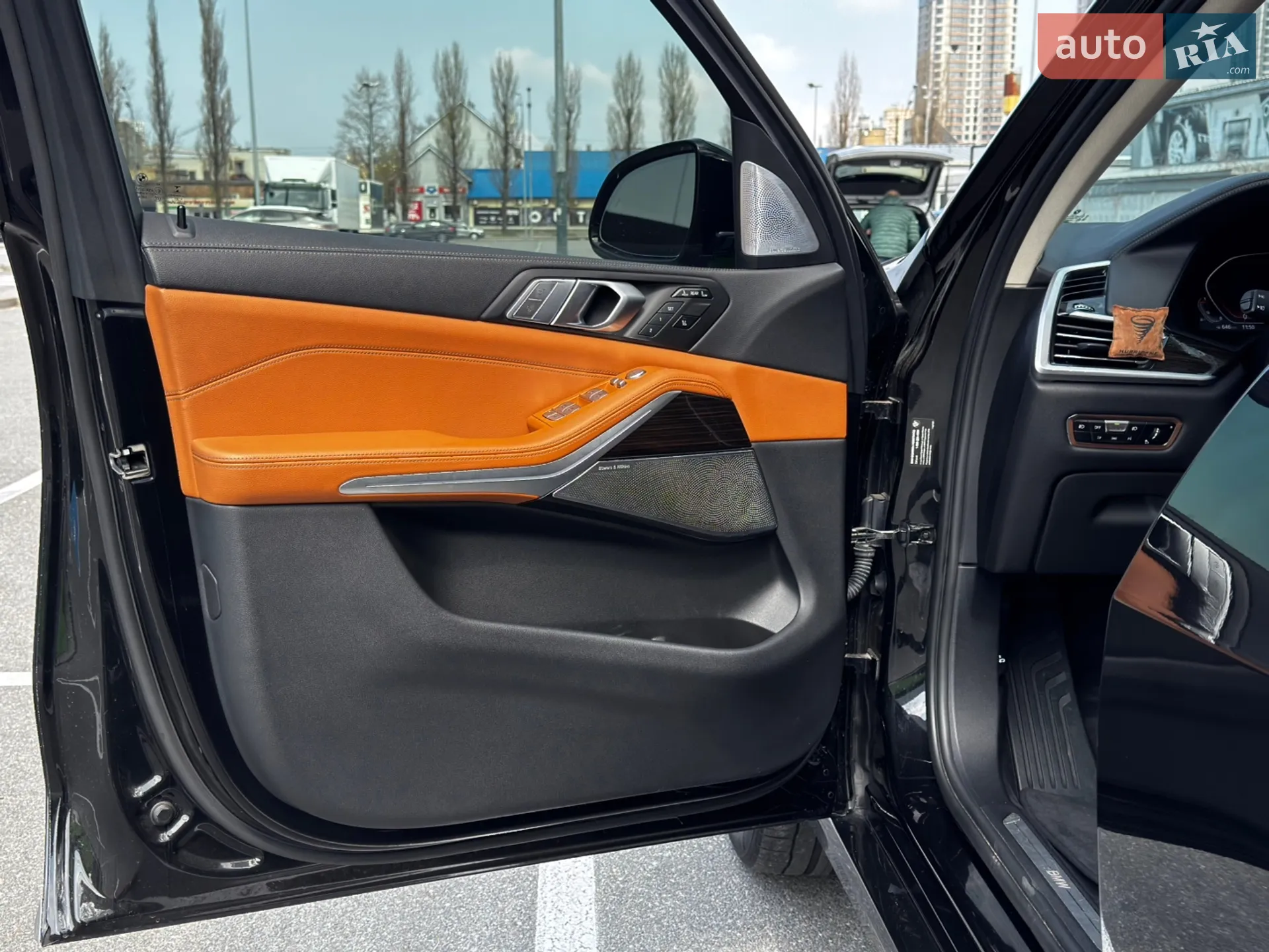 2021 BMW X7 - мініатюра 12