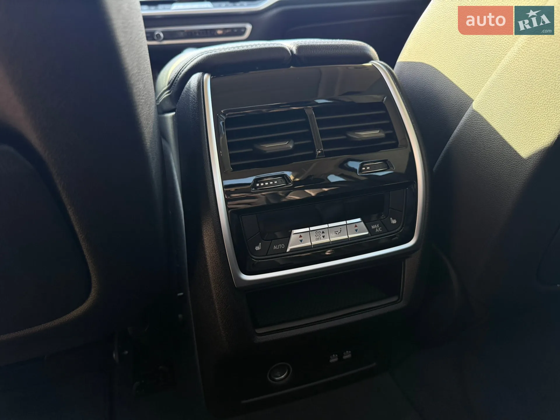 2019 BMW X7 - мініатюра 23