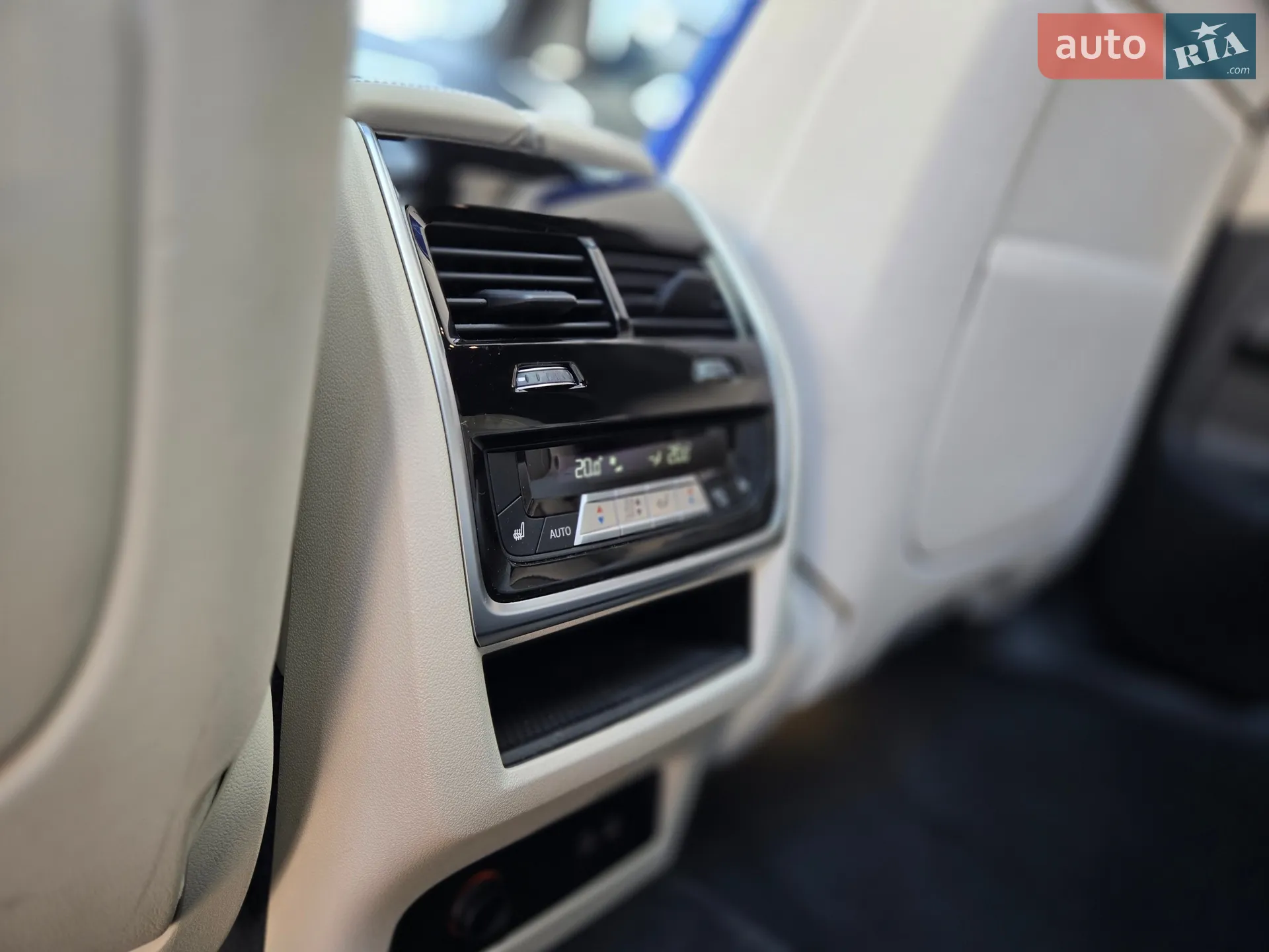 2019 BMW X7 - мініатюра 14
