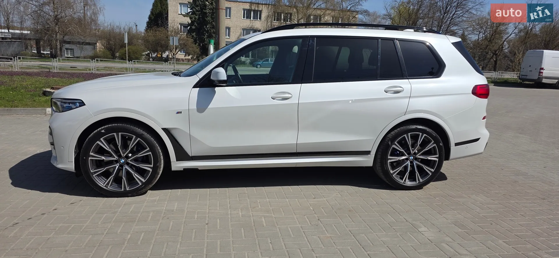 2021 BMW X7 - мініатюра 158