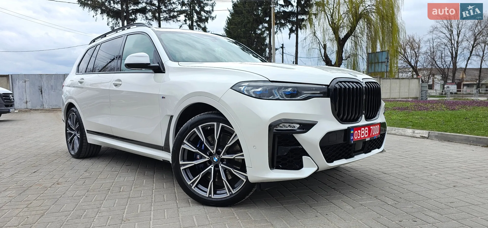2021 BMW X7 - мініатюра 82