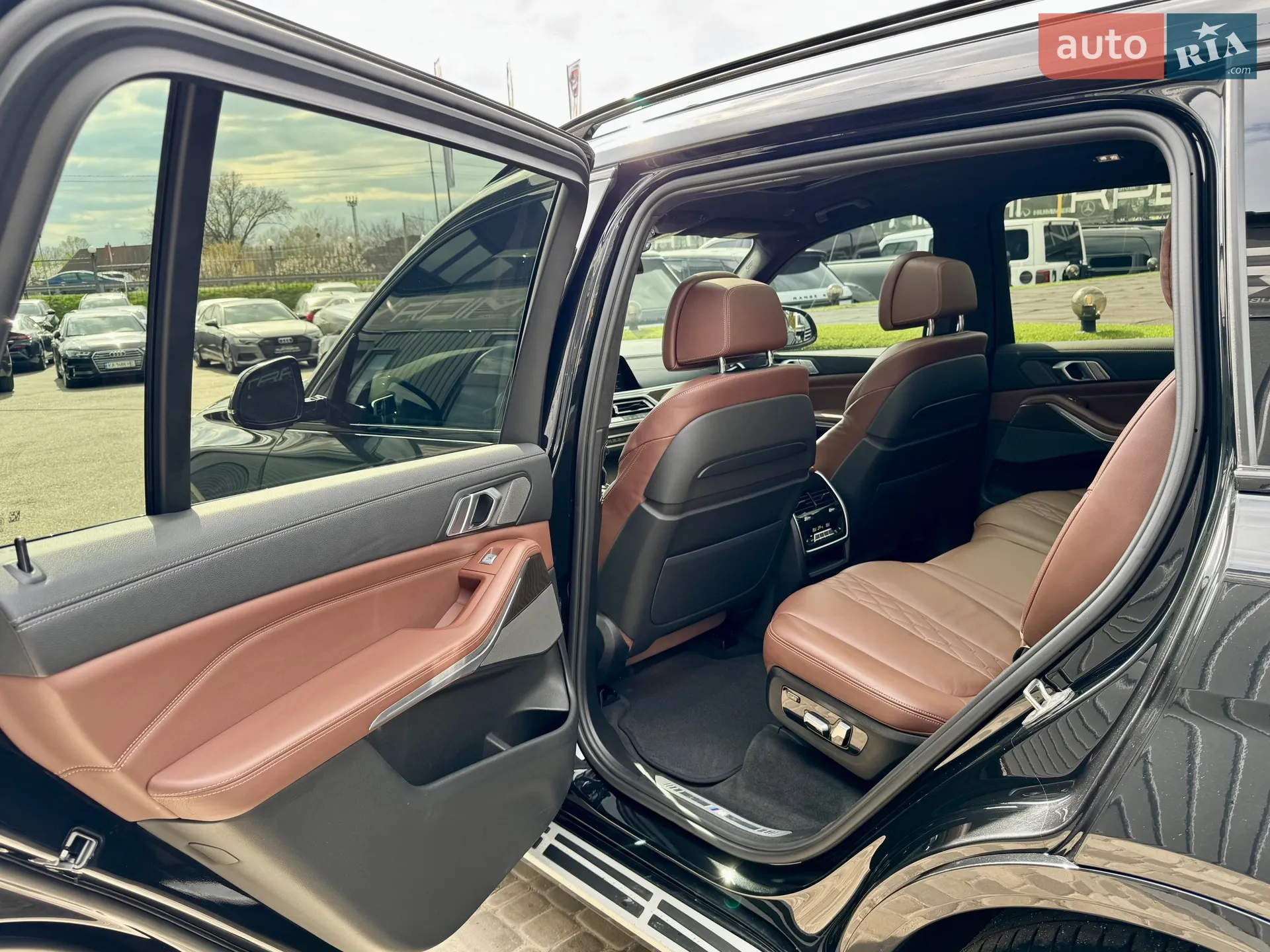 2021 BMW X7 - мініатюра 23