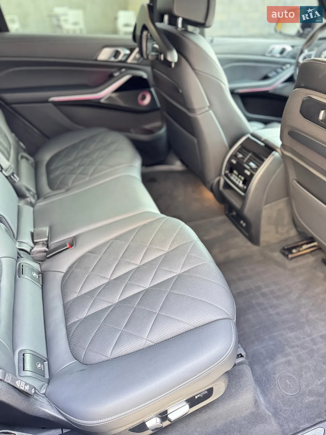 2022 BMW X7 - мініатюра 19