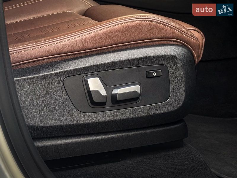 Внедорожник / Кроссовер BMW X7 2022 в Киеве