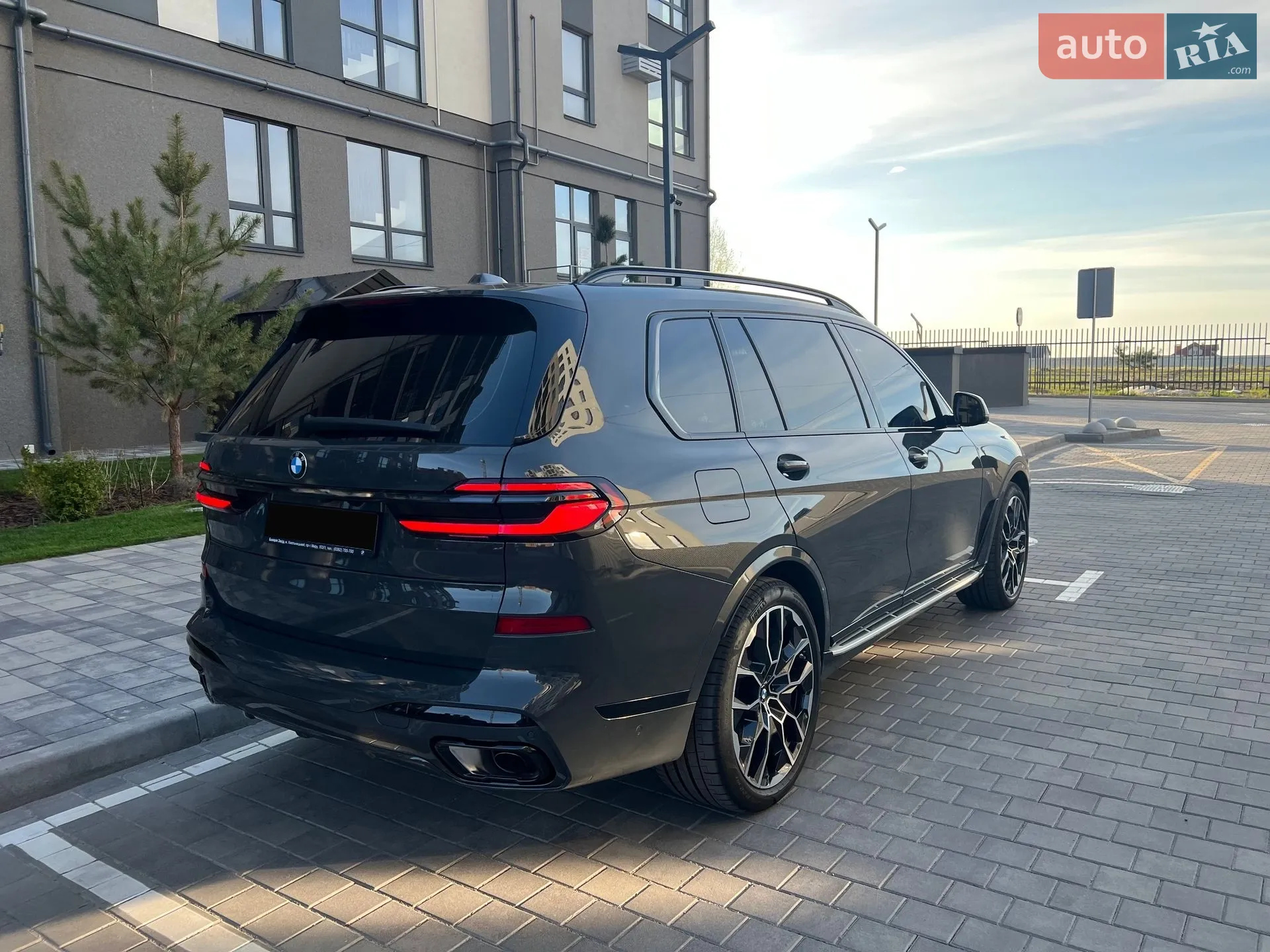 2023 BMW X7 - мініатюра 10