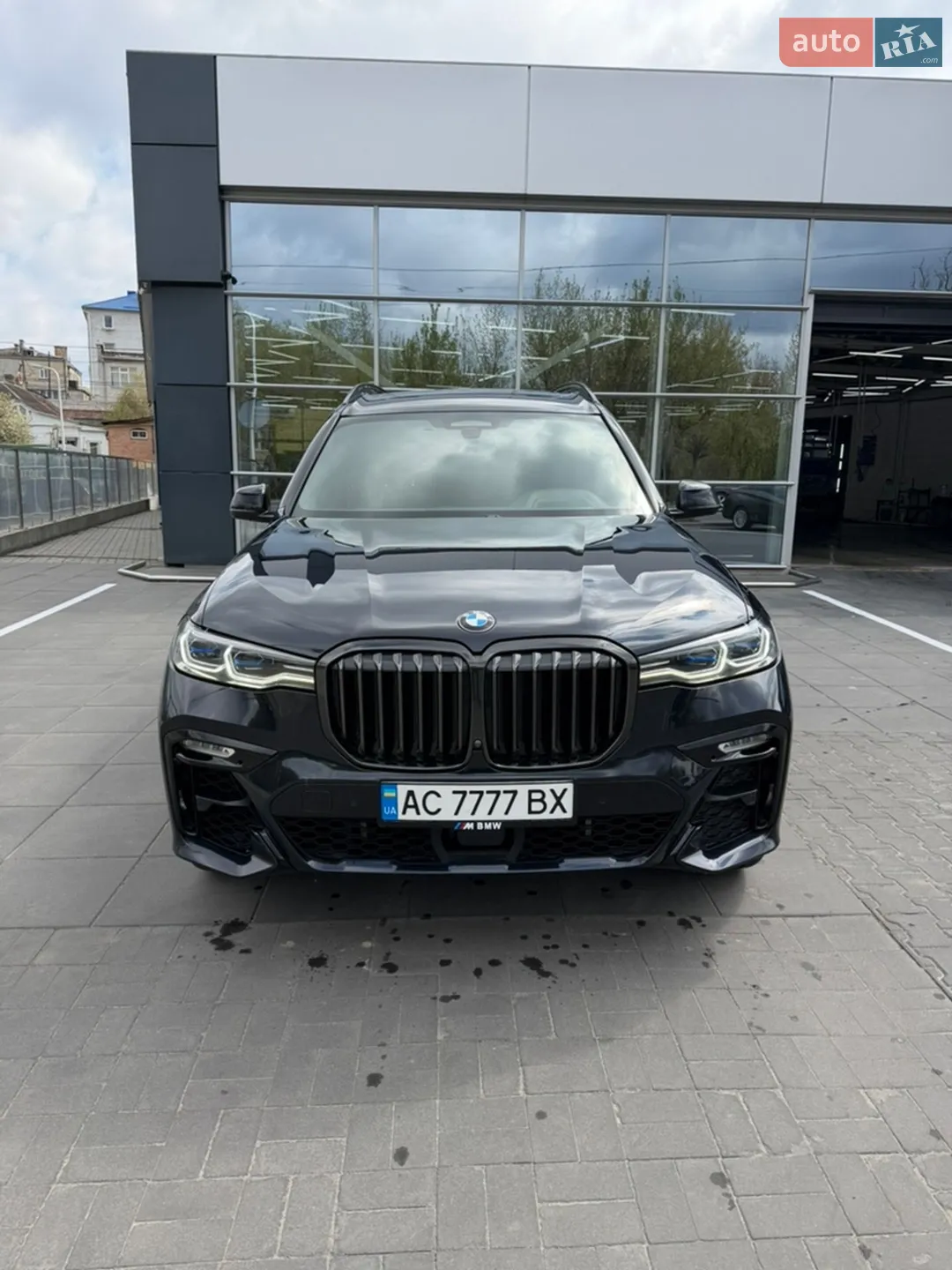 2021 BMW X7 - фото 1