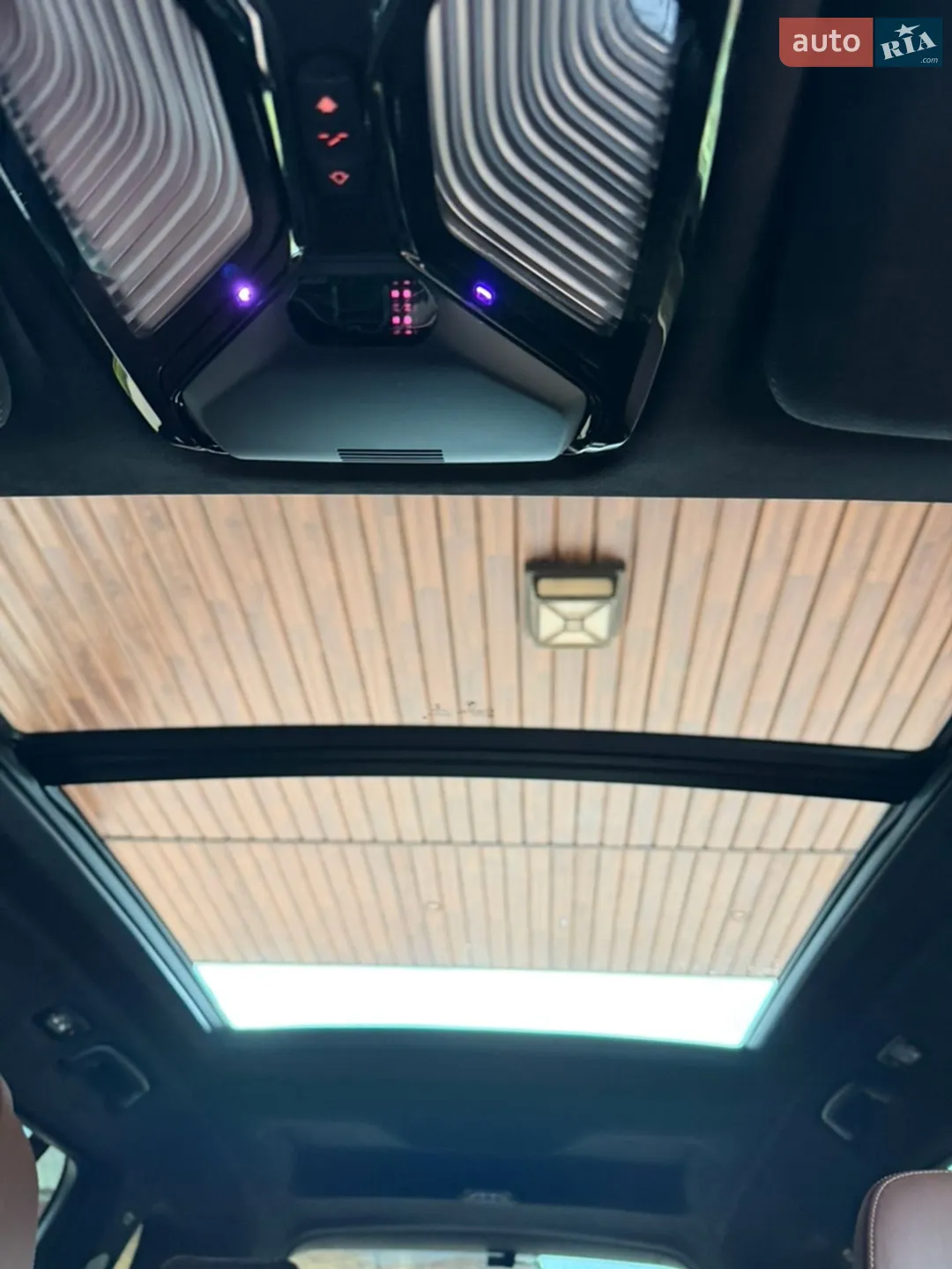 2021 BMW X7 - мініатюра 34