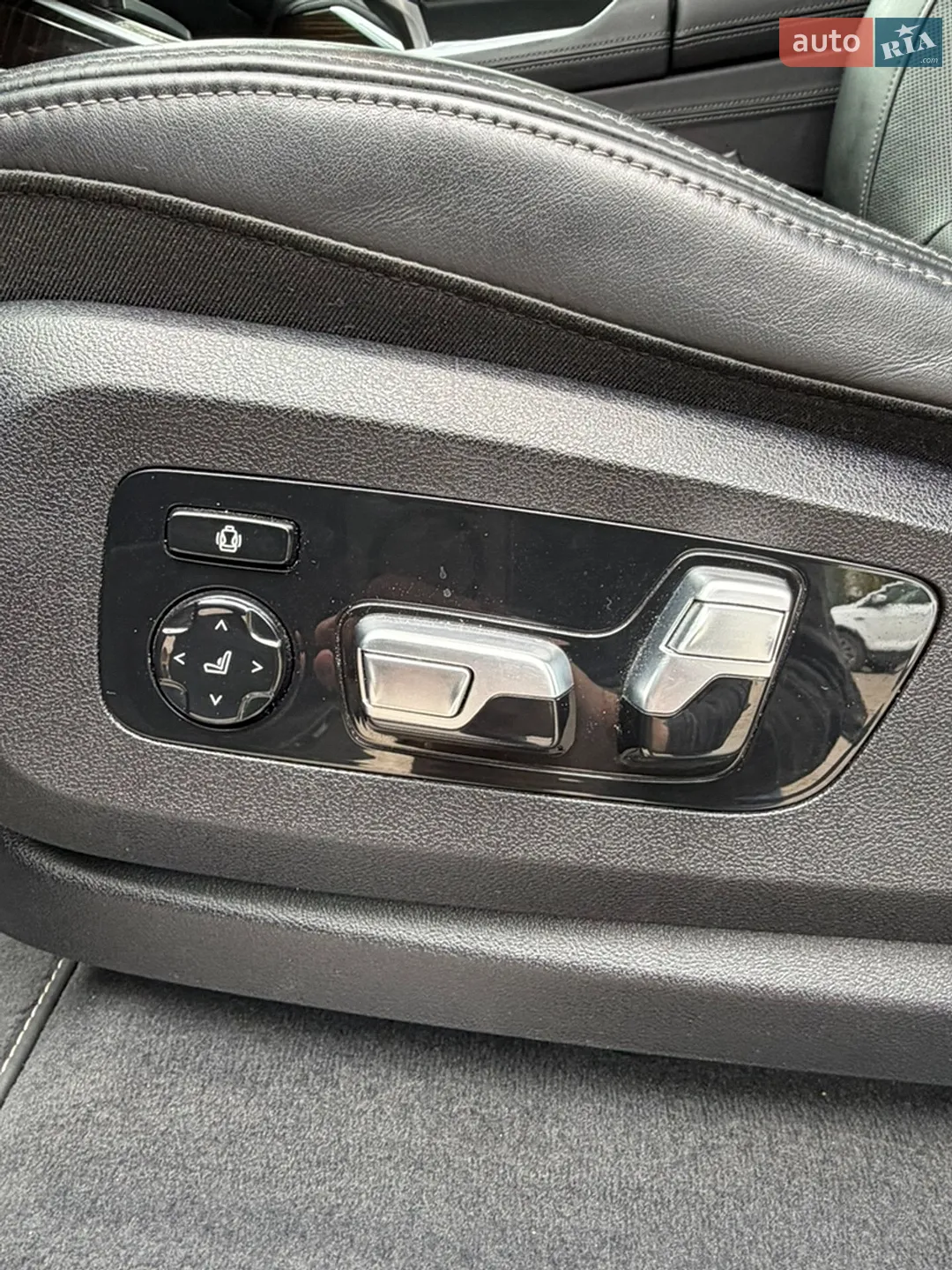 2019 BMW X7 - мініатюра 22