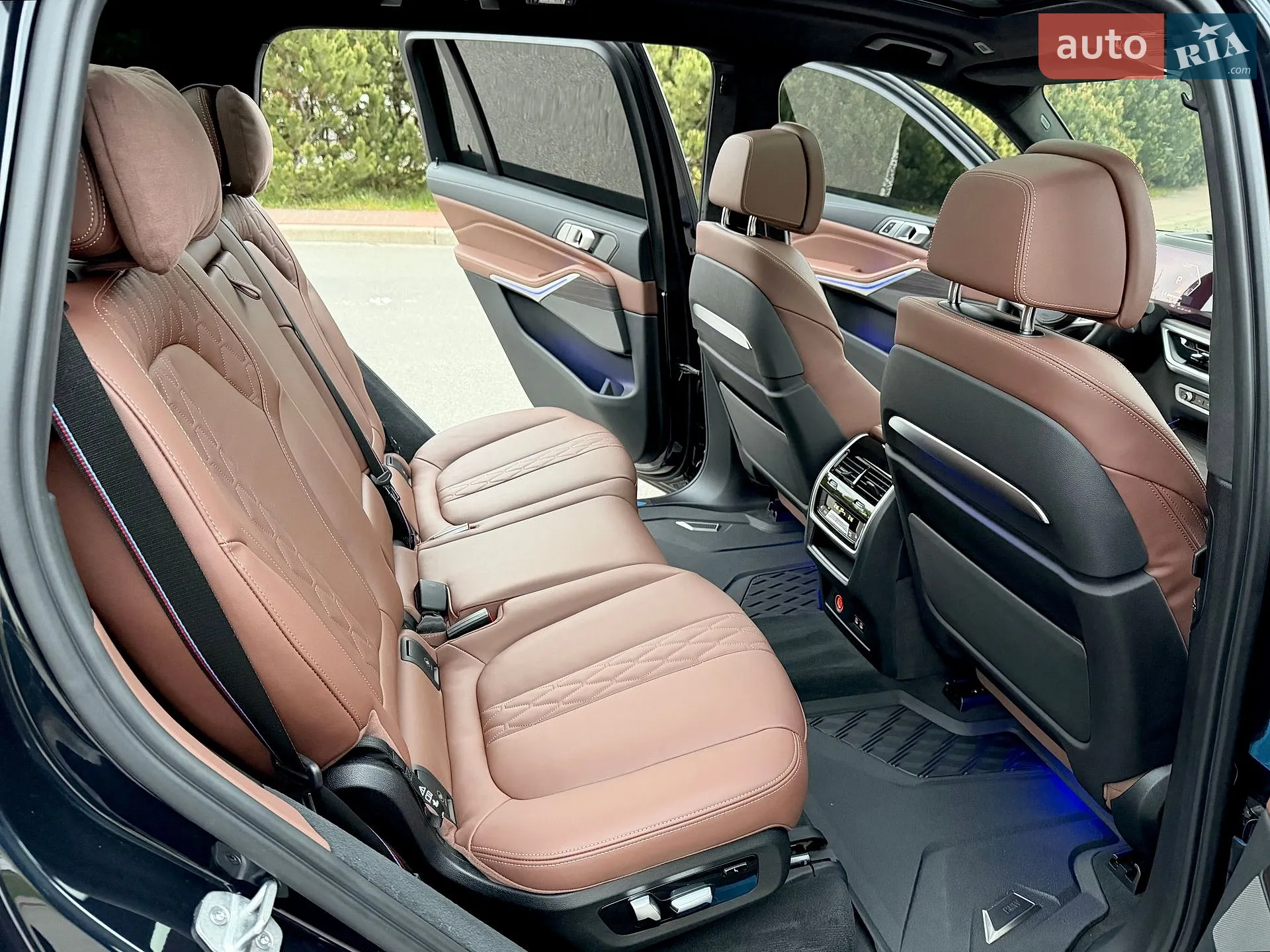 2023 BMW X7 - мініатюра 45