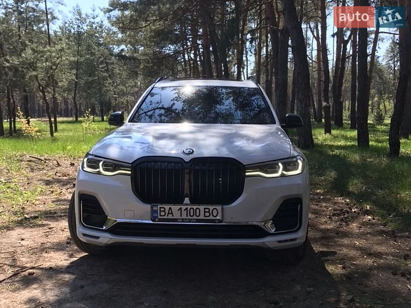 BMW X7 2021