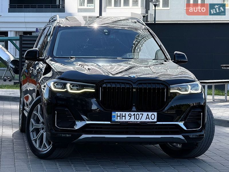 Внедорожник / Кроссовер BMW X7 2021 в Одессе