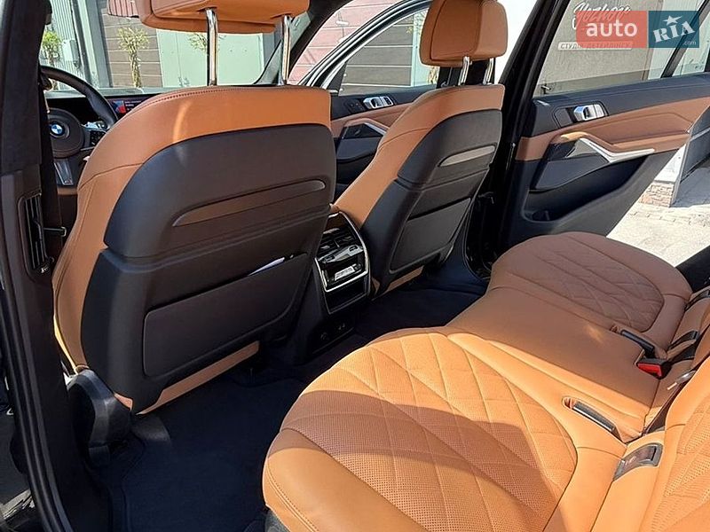 Внедорожник / Кроссовер BMW X7 2024 в Запорожье
