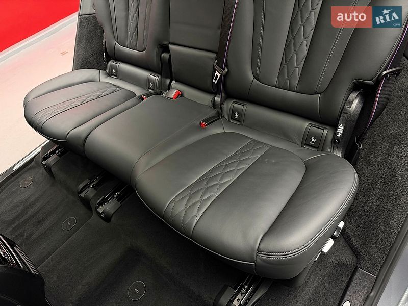 Внедорожник / Кроссовер BMW X7 2023 в Киеве