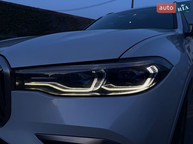 Внедорожник / Кроссовер BMW X7 2020 в Черновцах