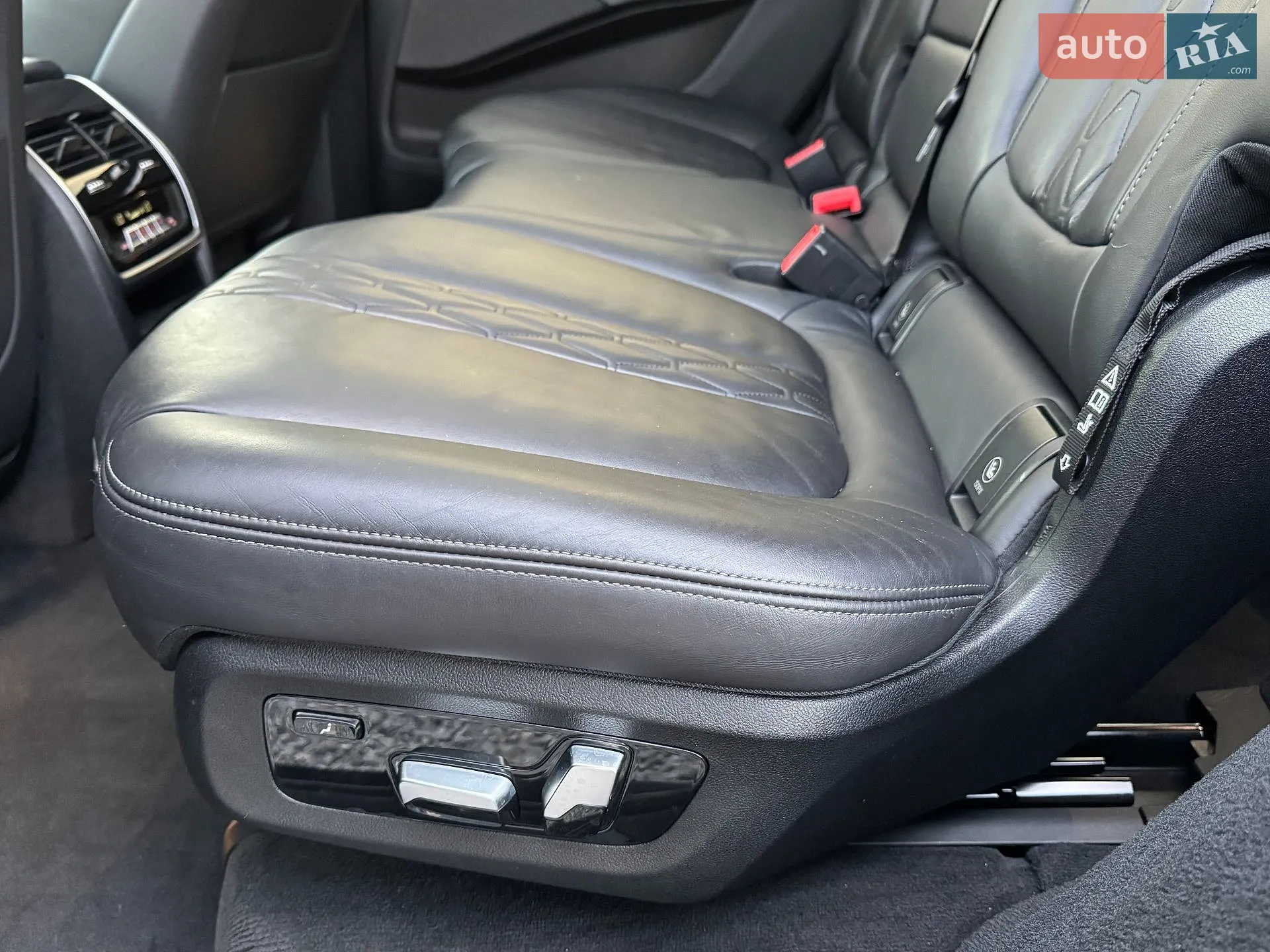 2019 BMW X7 - мініатюра 102
