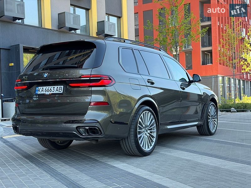 Внедорожник / Кроссовер BMW X7 2024 в Киеве