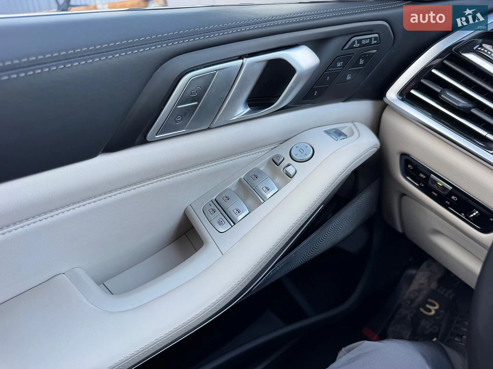 2019 BMW X7 - мініатюра 69