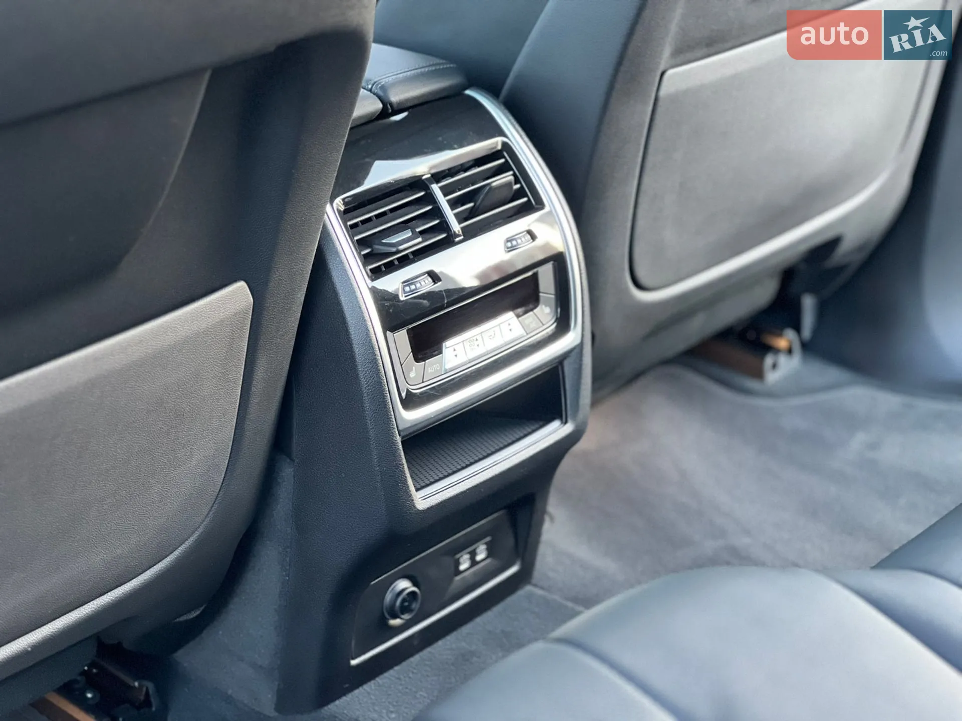 2022 BMW X7 - мініатюра 53