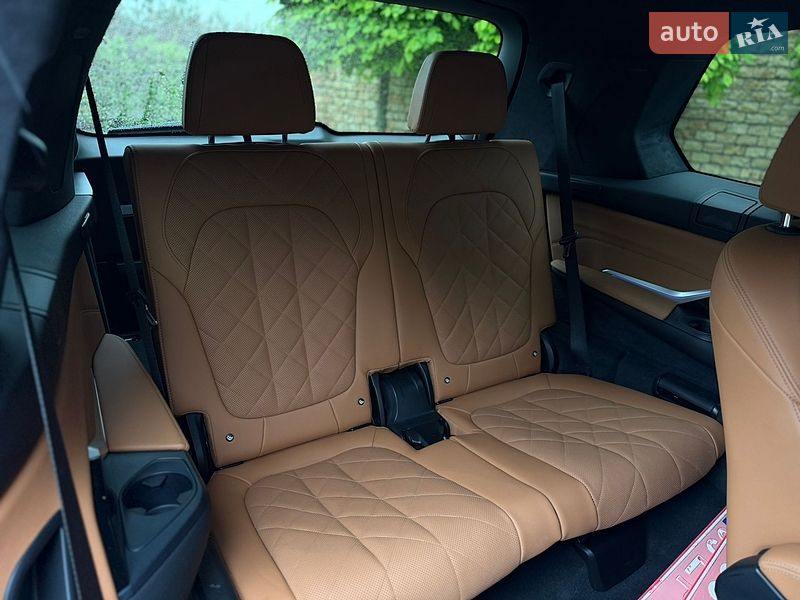 Внедорожник / Кроссовер BMW X7 2023 в Луцке