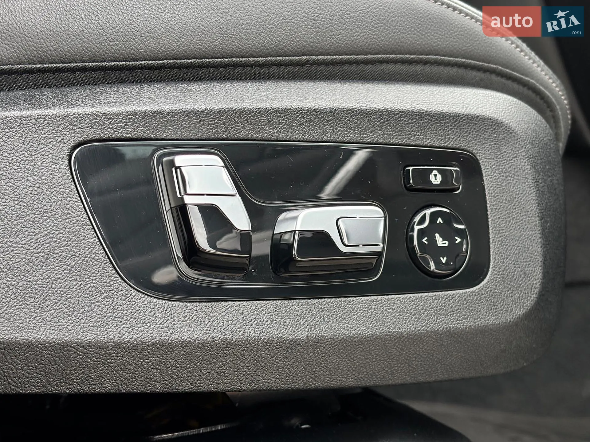 2019 BMW X7 - мініатюра 69