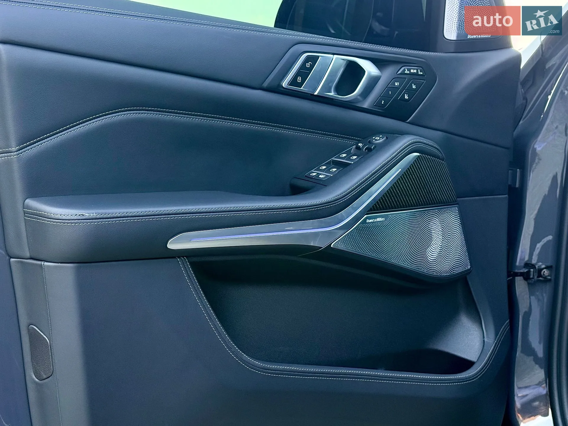 2025 BMW X7 - мініатюра 37