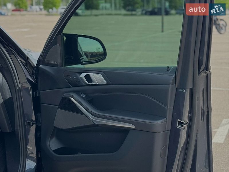 Внедорожник / Кроссовер BMW X7 2019 в Киеве