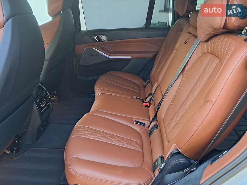 Внедорожник / Кроссовер BMW X7 2024 в Виннице