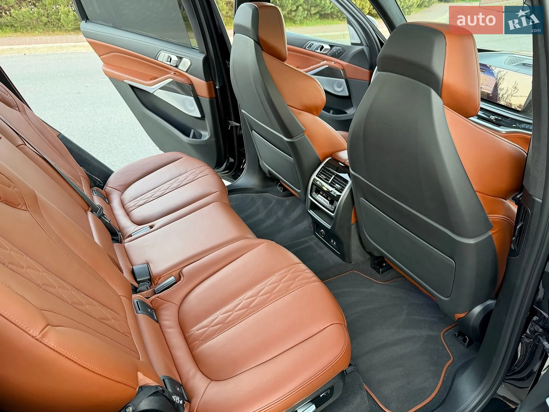 2023 BMW X7 - мініатюра 47