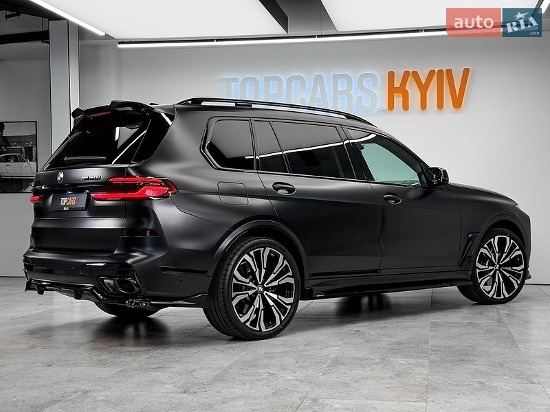 Внедорожник / Кроссовер BMW X7 2024 в Киеве