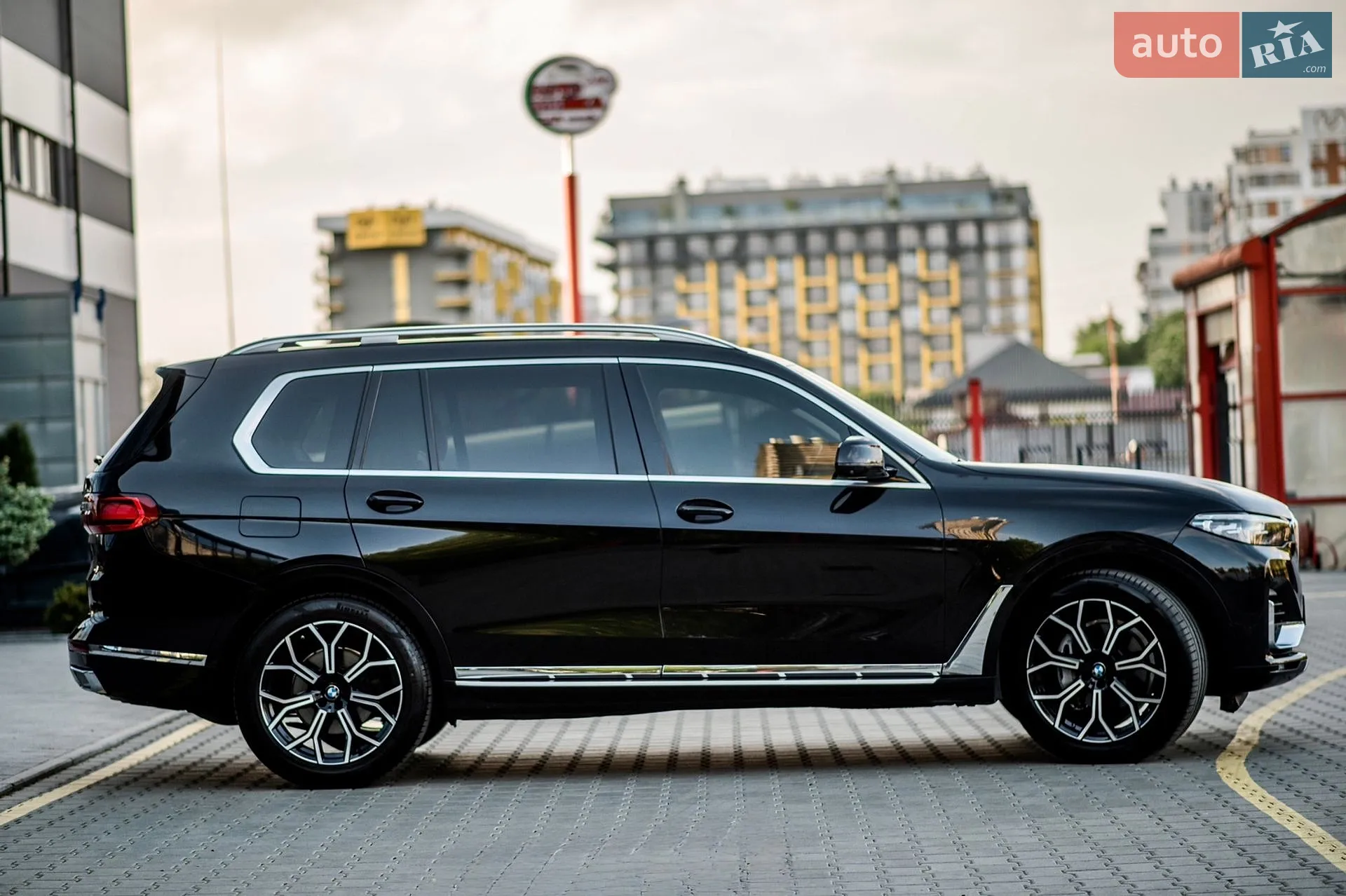 2020 BMW X7 - мініатюра 7