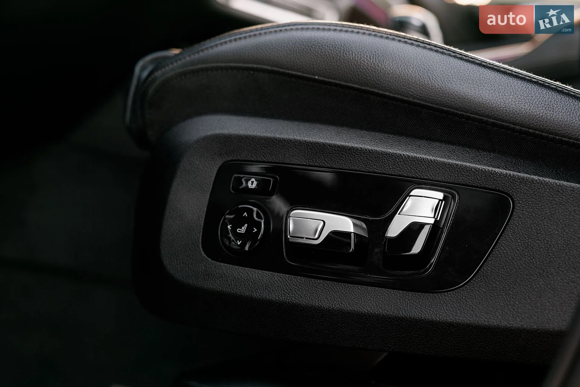 2019 BMW X7 - мініатюра 37