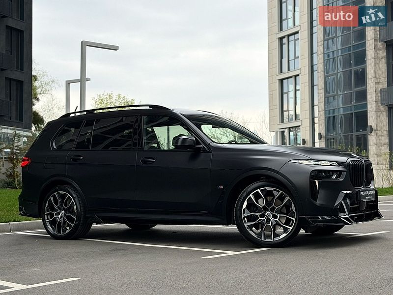 Внедорожник / Кроссовер BMW X7 2024 в Киеве