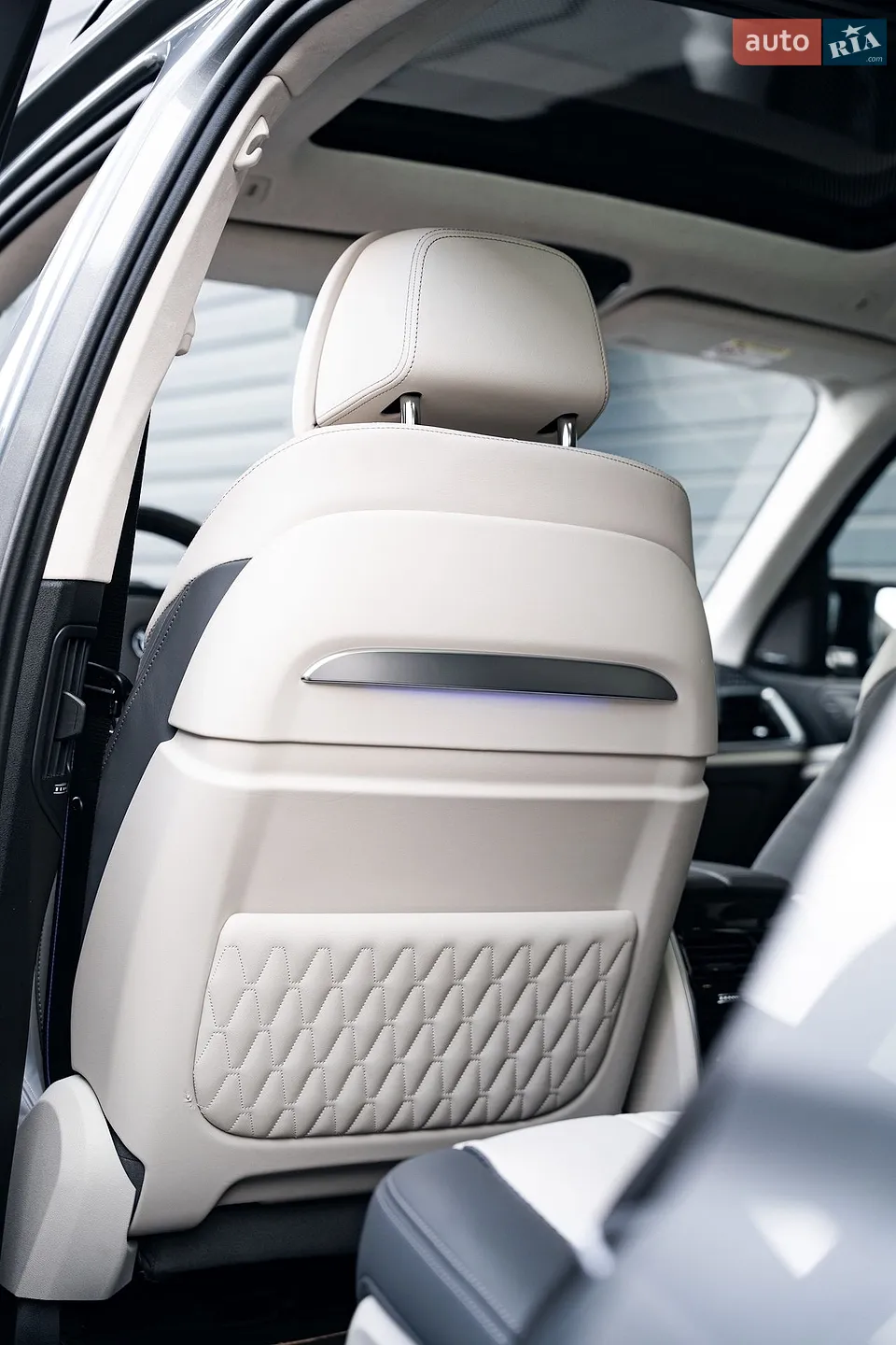 2023 BMW X7 - мініатюра 26