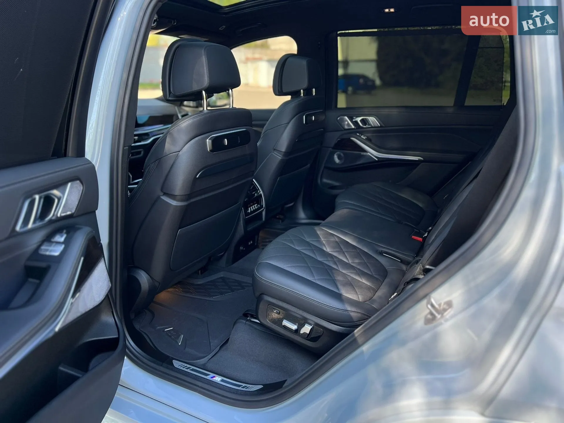 2023 BMW X7 - мініатюра 27