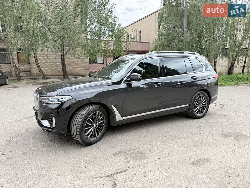 Внедорожник / Кроссовер BMW X7 2022 в Киеве