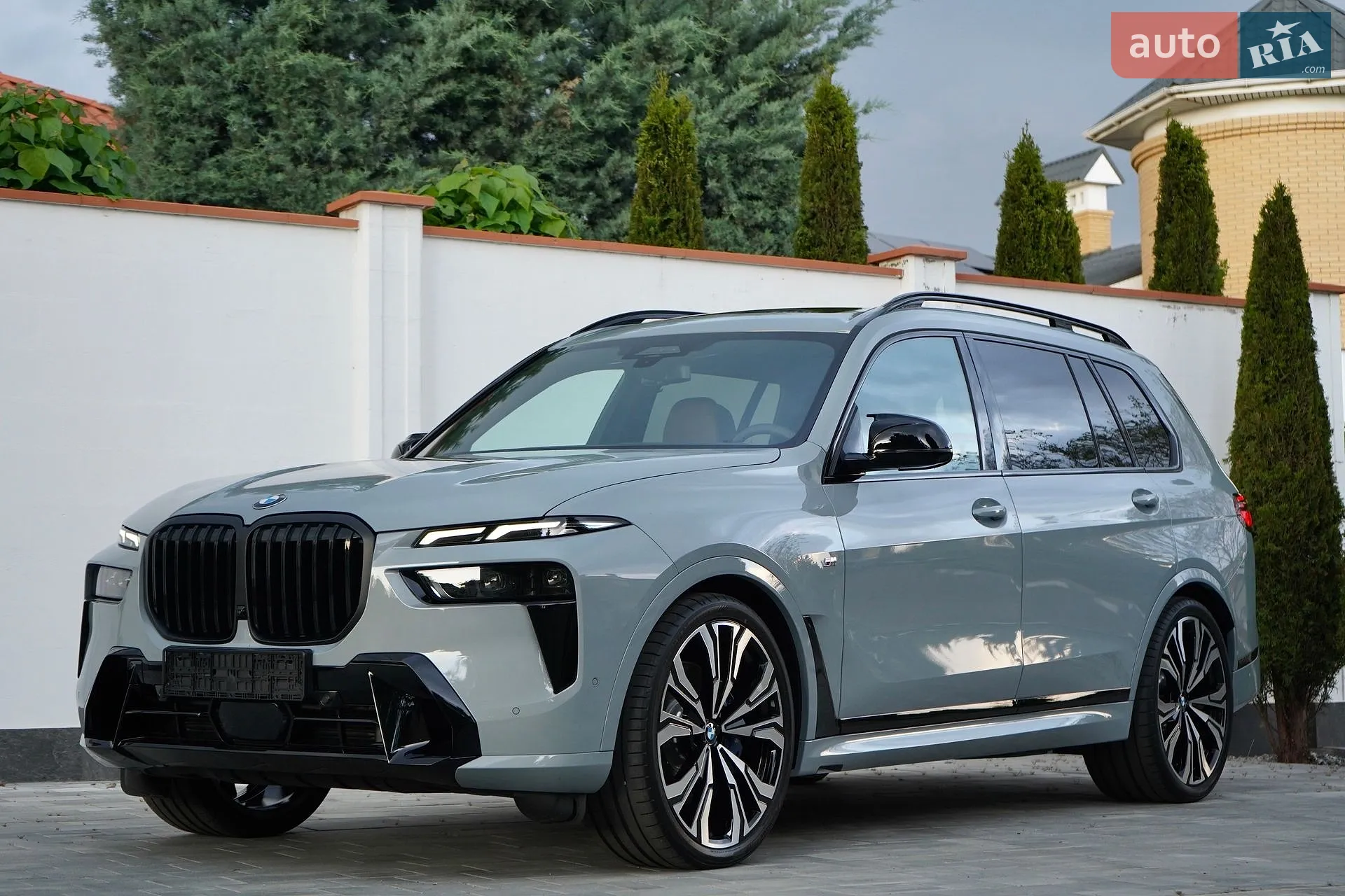 2025 BMW X7 - мініатюра 10
