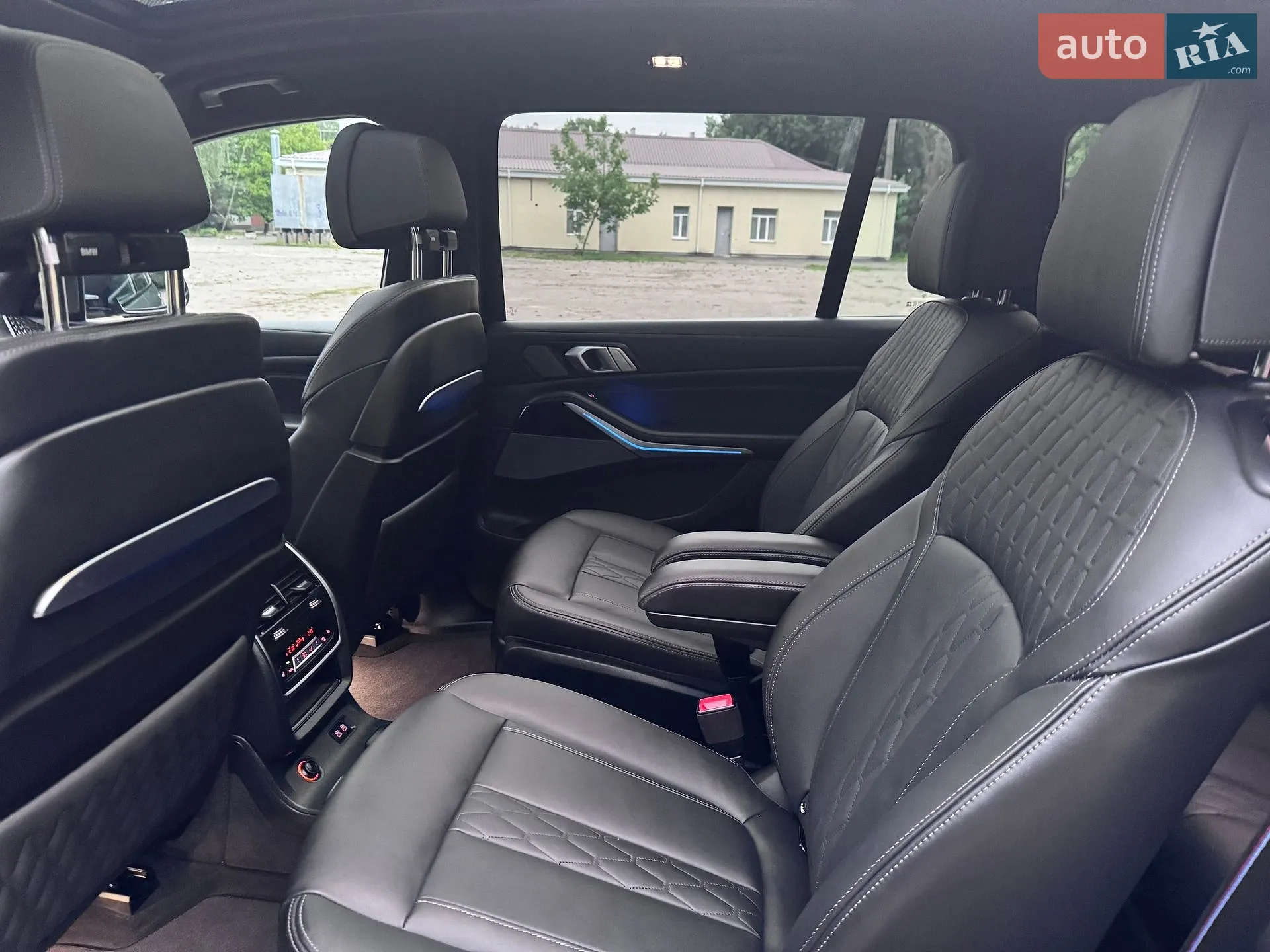 2023 BMW X7 - мініатюра 46