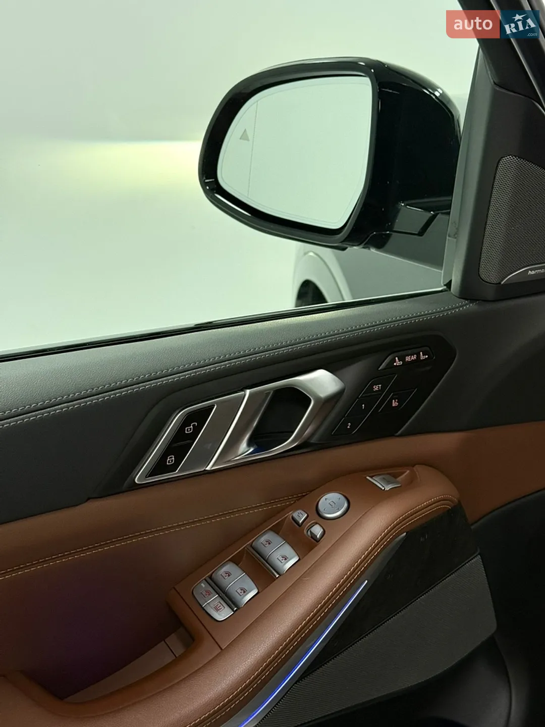 2023 BMW X7 - мініатюра 17