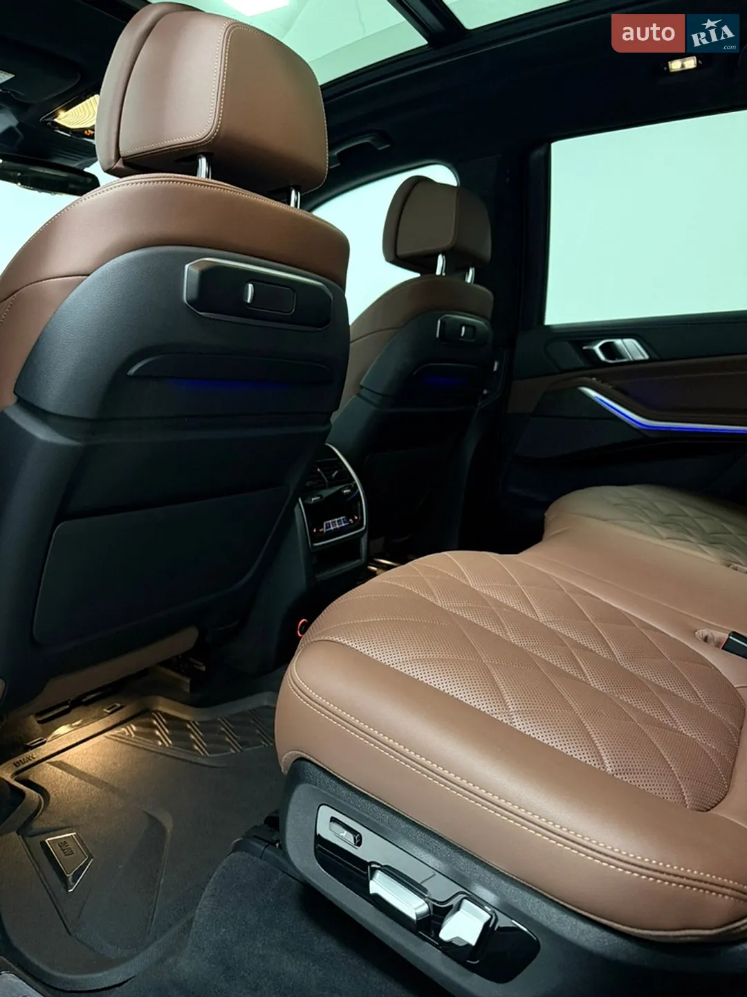 2023 BMW X7 - мініатюра 23