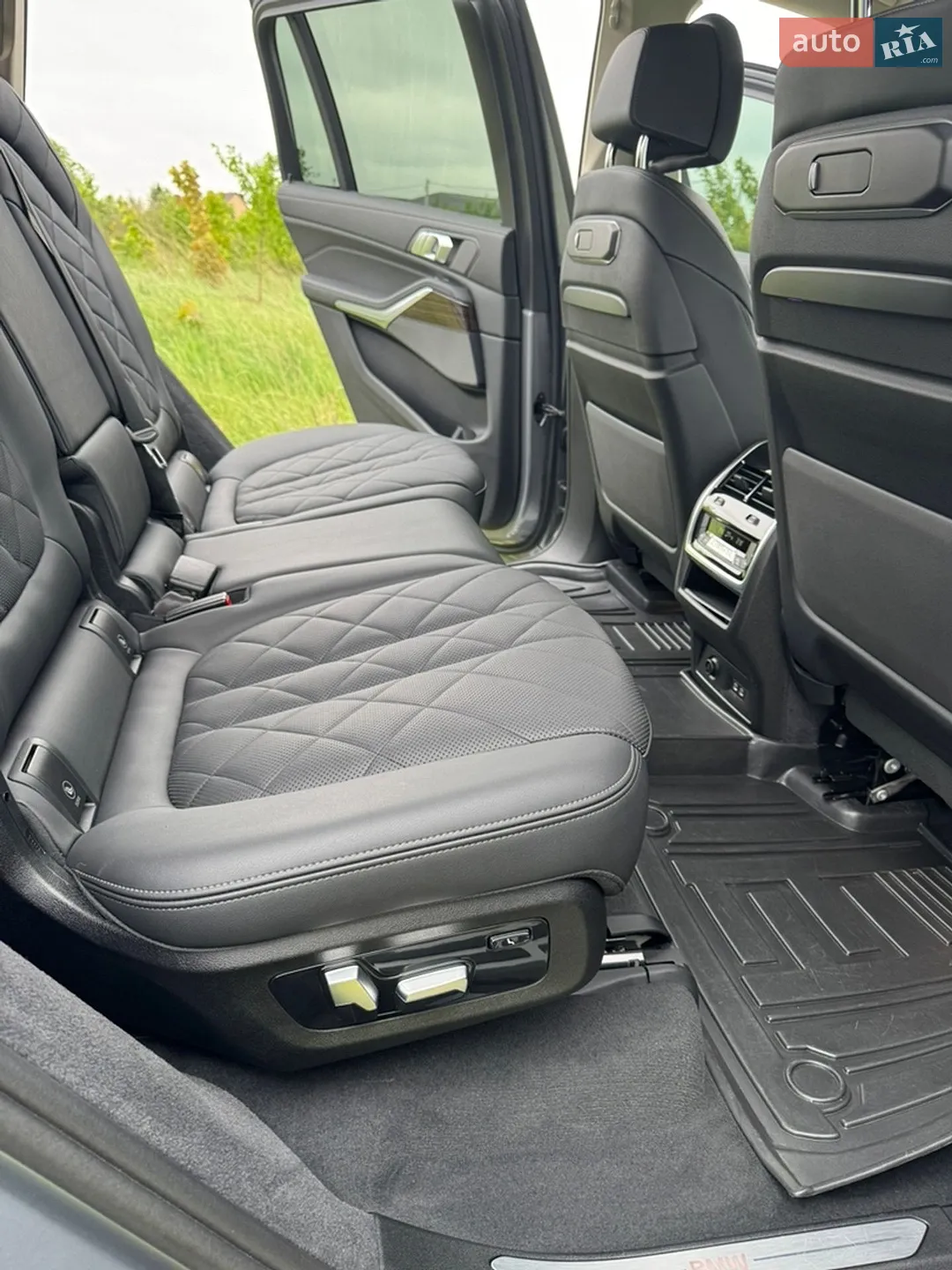 2024 BMW X7 - мініатюра 29