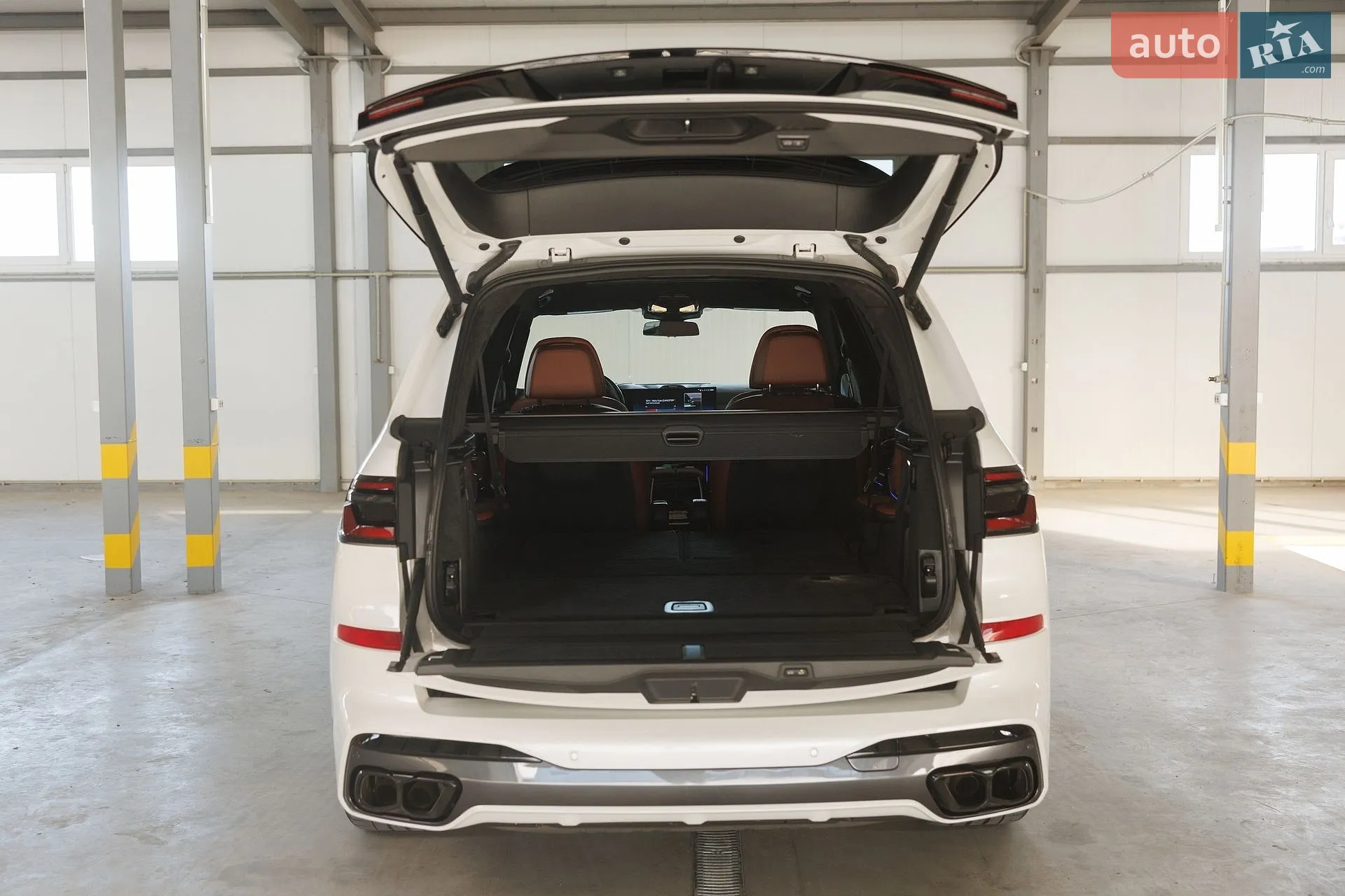 2023 BMW X7 - мініатюра 36