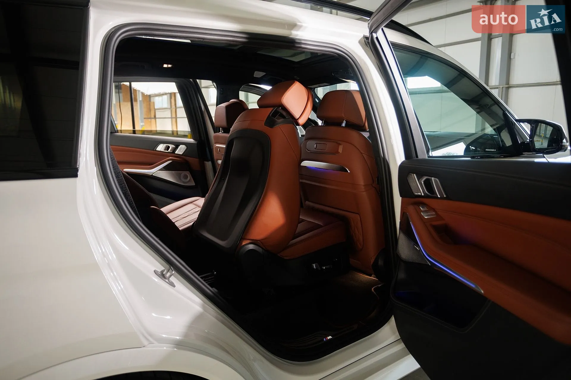2023 BMW X7 - мініатюра 43