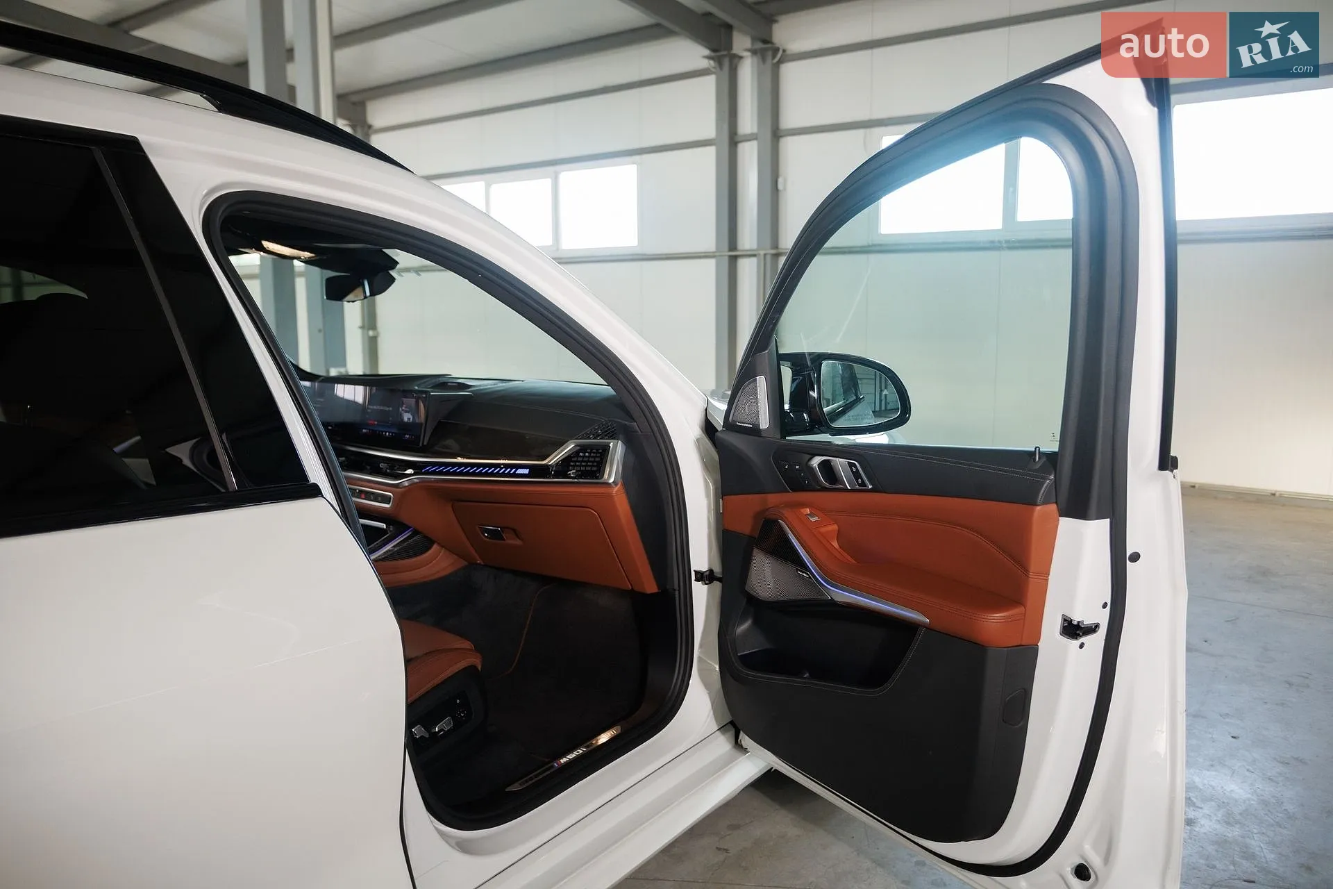 2023 BMW X7 - мініатюра 47