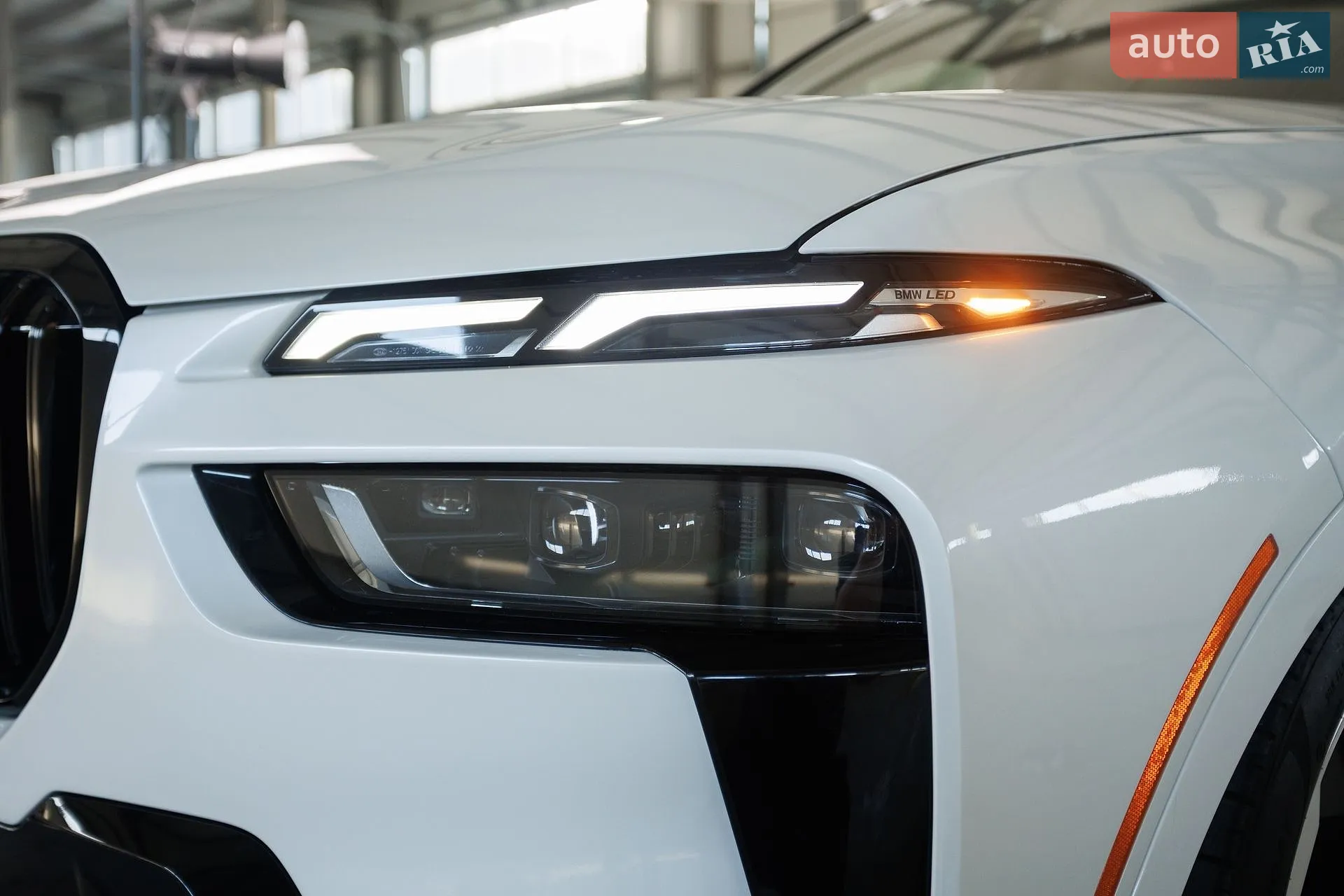 2023 BMW X7 - мініатюра 50