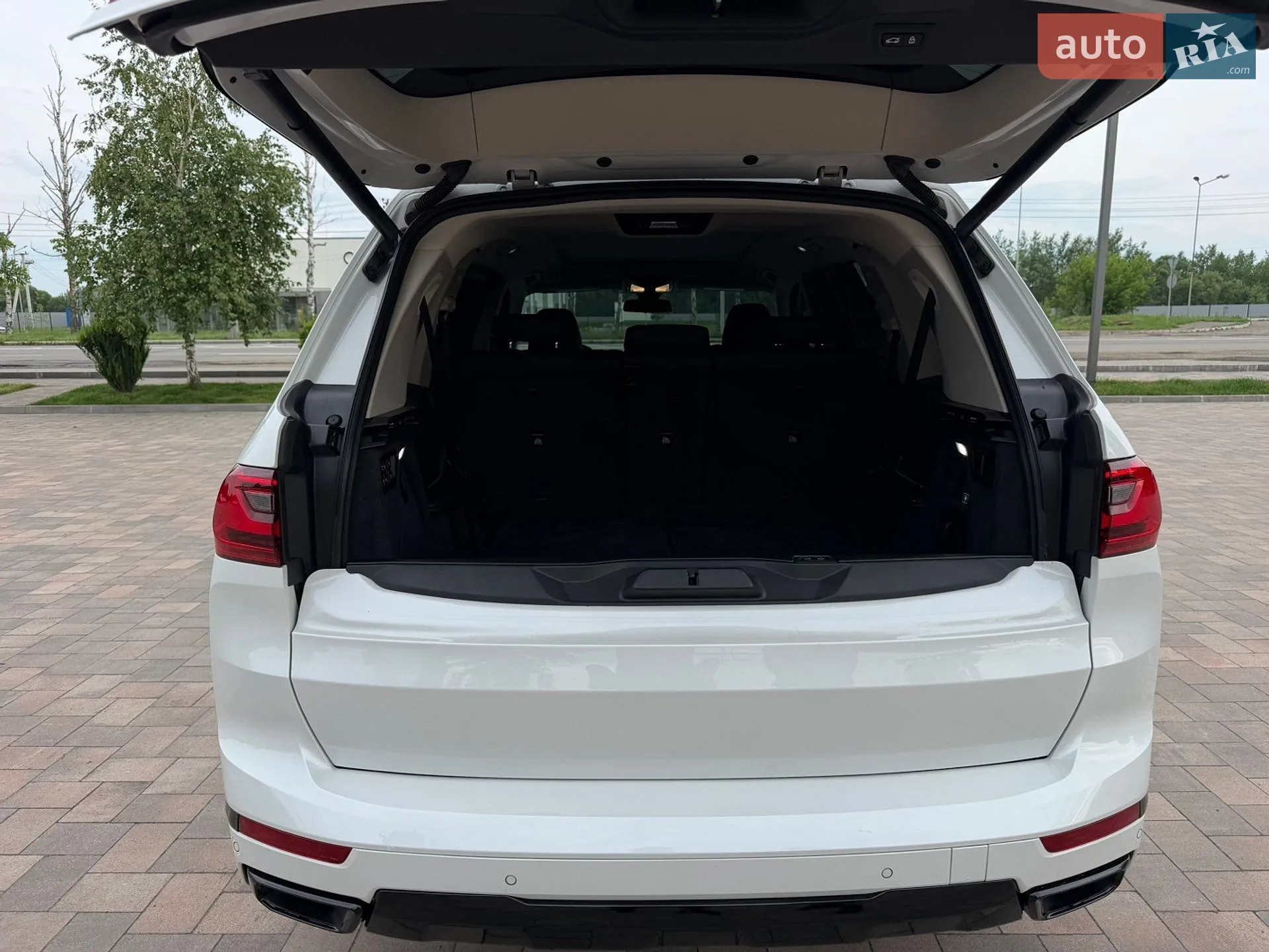 2021 BMW X7 - мініатюра 58